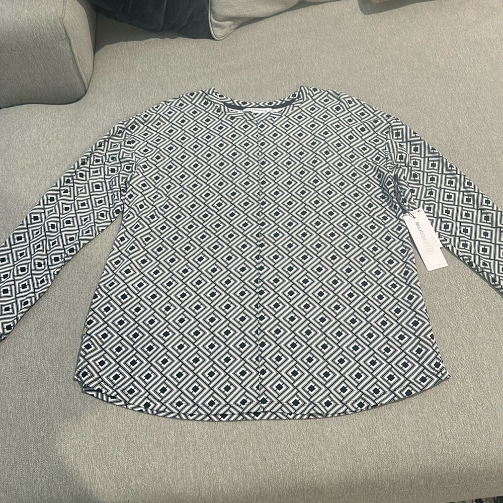 NWT Liz Claiborne Large Signature Navy Logo Blouse